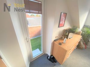 Photo 11- click for photo gallery